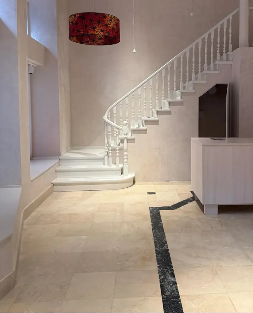 Escalera blancas